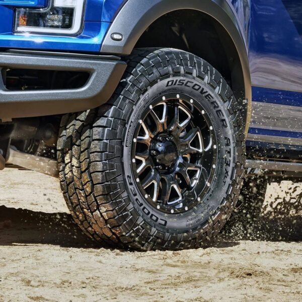 Cooper Discoverer AT3 XLT : LT285/65R20/10 - MadeInUSA