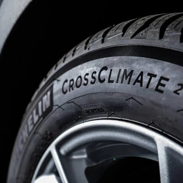B76236A5-2125-F13B-EBC0-8A2D4B604512 Michelin CrossClimate2 205/60R16 92V - MadeInUSA