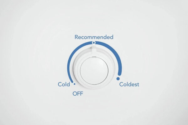 F7774BDE-B042-6AE3-1BBF-E7349192BA44 Frigidaire FFFU16F2VW 15.5 Cu. ft. Upright Freezer White - MadeInUSA